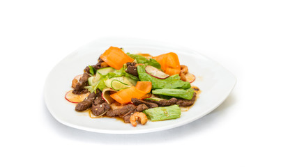 salad of roast beef, vegetables, shrimp and greens