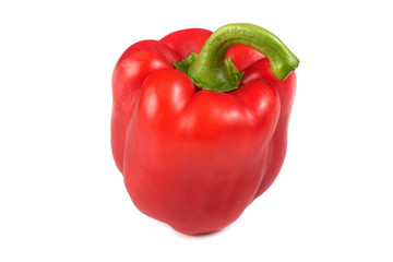 Pimiento rojo sobre fondo blanco aislado. Vista de frente