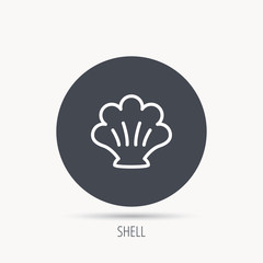 Obraz premium Sea shell icon. Seashell sign. Mollusk shell symbol. Round web button with flat icon. Vector