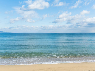 Fototapeta na wymiar Wave of sea on sand beach