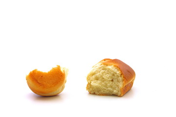 Milchbrötchen auf einem weißen Hintergrund