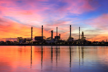 Obraz na płótnie Canvas Oil refinery ,Twilight, Thailand