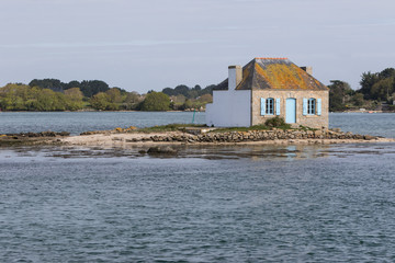 Saint Cado