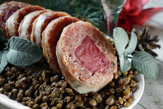 cotechino con lingua e lenticchie
