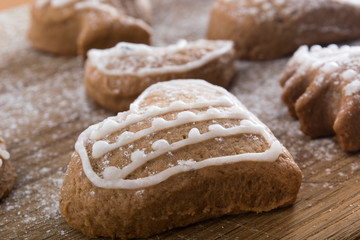 Gingerbread cookies on plate covered with sugar