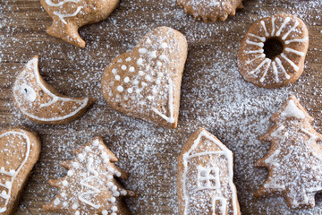 Gingerbread cookies on plate covered with sugar