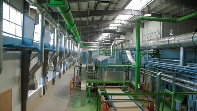 Automatic Machine Production of chipboard