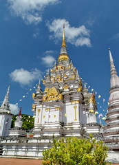 Fototapeta premium Chaiya pagoda temple.