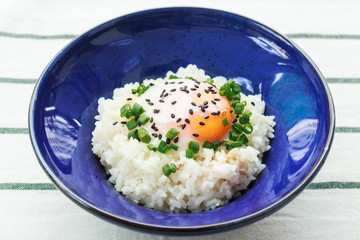 レストラン韓国料理セットメニュー スープ、ご飯、魚介、キムチ