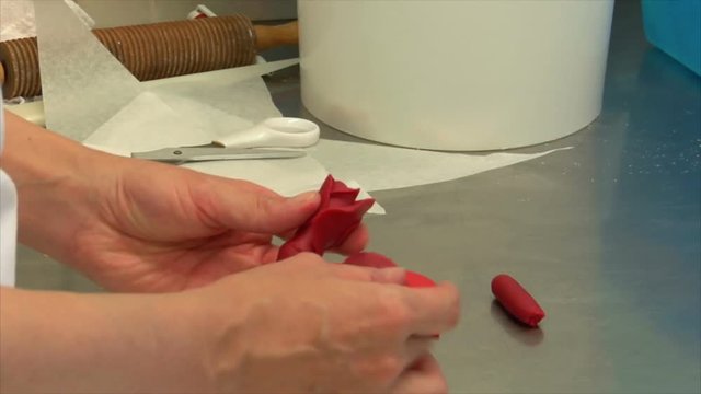10745 german confectioner build marzipan rose
