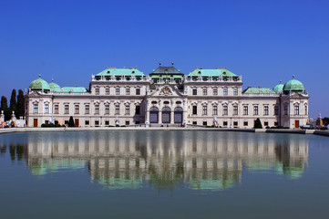 Fototapeta na wymiar Museum and Palace Belveder in Vienna, Austria