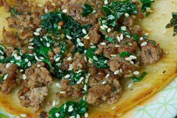 Levantine food  Manakish