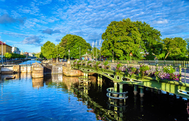 Canal in the historic centre of Gothenburg - Sweden - obrazy, fototapety, plakaty