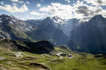 Fototapeta na wymiar High alpine road