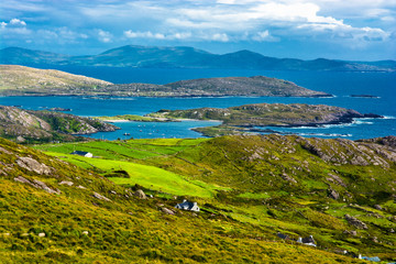 Malerische Landschaft an der K&uuml;ste von Irland