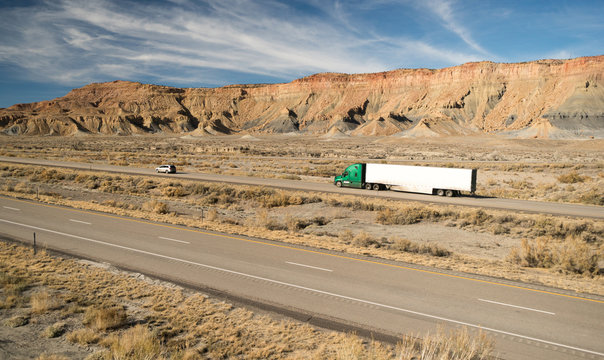 Over The Road Long Haul 18 Wheeler Big Rig Truck