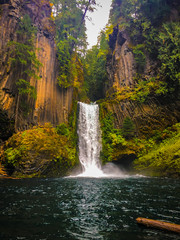 Fototapeta na wymiar Toketee Falls Douglas County Oregon