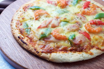 Seafood Pizza