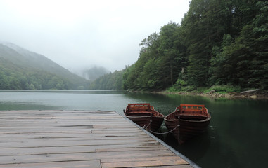 лодки на озере © colobok34