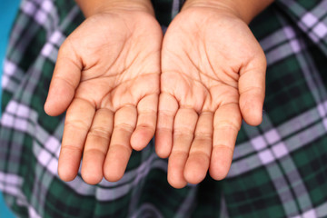 little girl open the palm of the hand