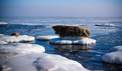 Iced islands of the pacific ocean in winter © yashka7