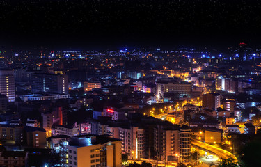 Fototapeta na wymiar Night cityscape of the Pattaya city