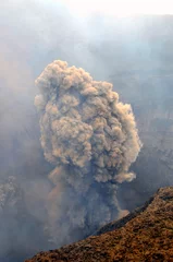 Papier Peint photo Lavable Volcan Éruption du volcan du mont Yasur sur l& 39 île de Tanna