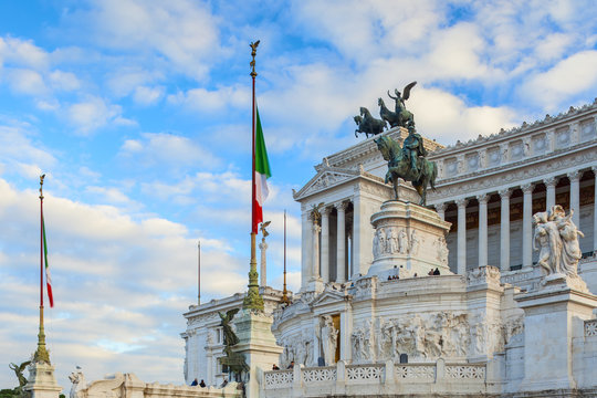 Victorian sculpture in the city of Rome