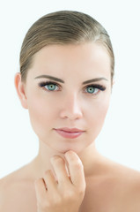 Obraz na płótnie Canvas Beauty Model with Perfect Fresh Skin and Long Eyelashes.