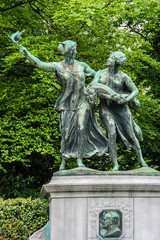 Obraz premium Sculpture in Cinquantenaire park (1880). Brussels, Belgium.