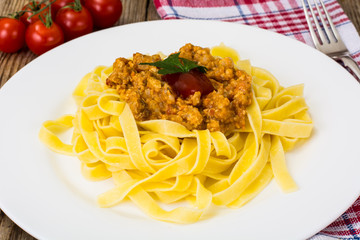 Tagliatelle with vegetable cream sauce