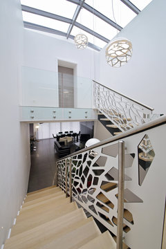 cage d'escalier design contemporain