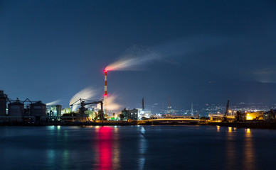 Fototapeta na wymiar Industry factory and mountain Fuji
