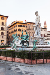 Fototapeta premium Fountain of Neptune on Piazza in morning