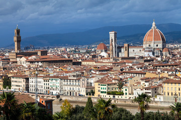 Fototapeta na wymiar skyline of Florence city with Duomo and Palazzo