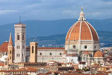 Fototapeta na wymiar view of Cathedral in Florence city