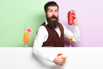 Fototapeta premium surprised handsome bearded barman