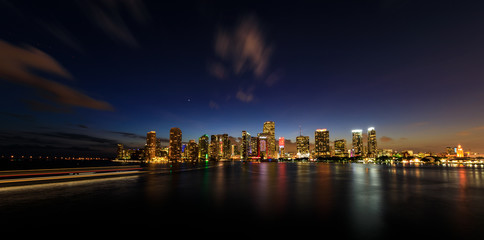 Fototapeta na wymiar Miami Skyline IV