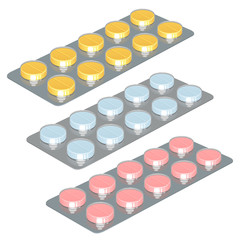 три блистера с цветными таблетками, желтыми, голубыми и розовыми, на белом фоне