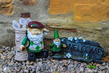 welcome gnome fortune dwarf garden house