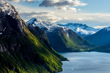 Photo sur Aluminium Ciel bleu Norwegian landscape