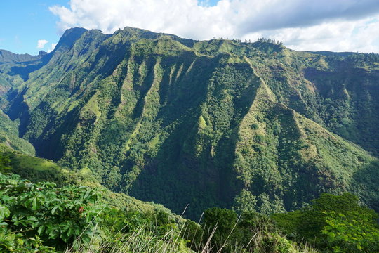 Mountain landscape on Tahiti island, the Tuauru valley in Mahina with the mount Aorai, French Polynesia