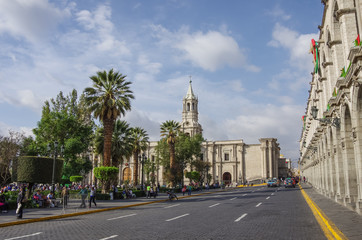Fototapeta na wymiar Plaza de Armas square with Basilica Cathedral of Arequipa, Arequipa city, Peru