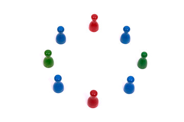 Bunte Figuren im Kreis