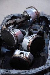 Pistons