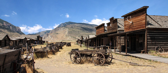 Ville fantôme à Cody / Ghost town in Wyoming - USA - obrazy, fototapety, plakaty