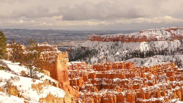 Fresh snow falls in Bryce Canyon in late November