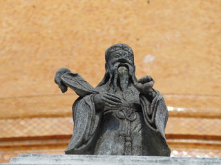 Fototapeta premium Chinese statue in Phrapathom Chedi