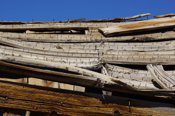 Holz arbeitet