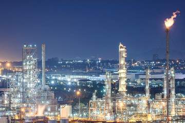 Fototapeta premium Oil and gas refinery plant at night, Petrochemical factory